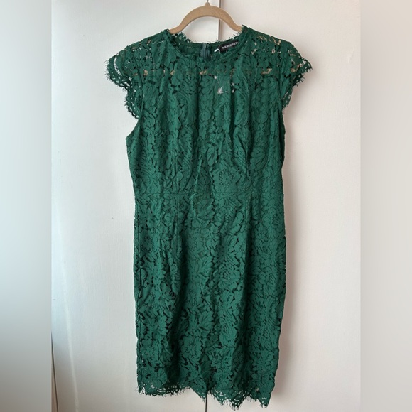 Sleeveless Lace Floral - Green, Large, NWT - Picture 8 of 9